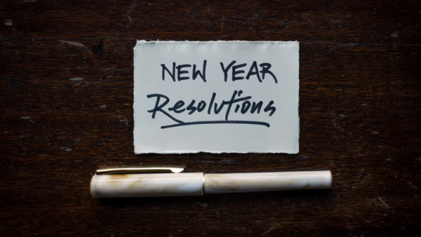 3 Monetary Resolutions You Can Do For The New Yr to Save Extra Cash